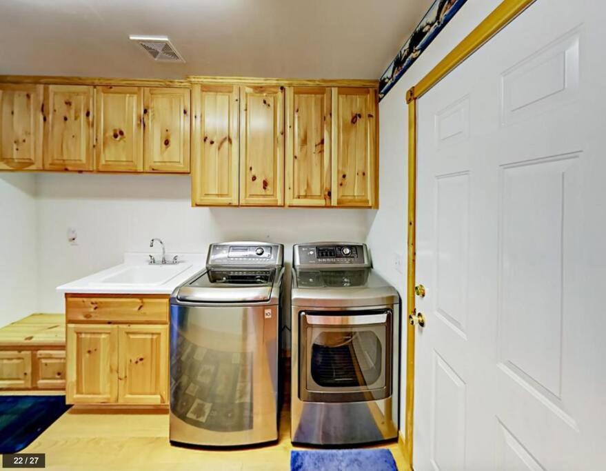 Teakwood - 3-Br Spa, Fire Pit, Quiet, Ac, Centrally Located Villa Big Bear Lake Eksteriør billede