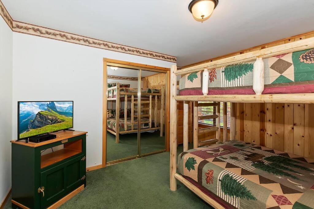 Teakwood - 3-Br Spa, Fire Pit, Quiet, Ac, Centrally Located Villa Big Bear Lake Eksteriør billede